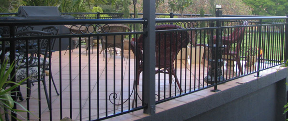 Clermont Balustrade w/ Round Hand Rail