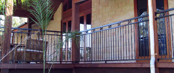 Daintree Balustrade with 40mm Square Hand Rail